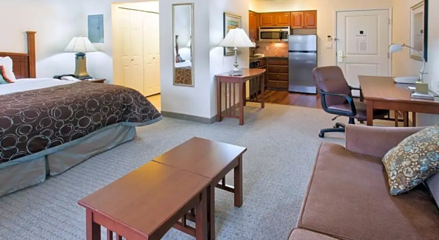 Двухместная студия люкс Staybridge Suites Everett - Paine Field by IHG
