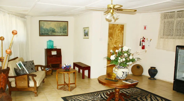 Entabeni Lodge, Забронировать Отель Булавайо Зимбабве