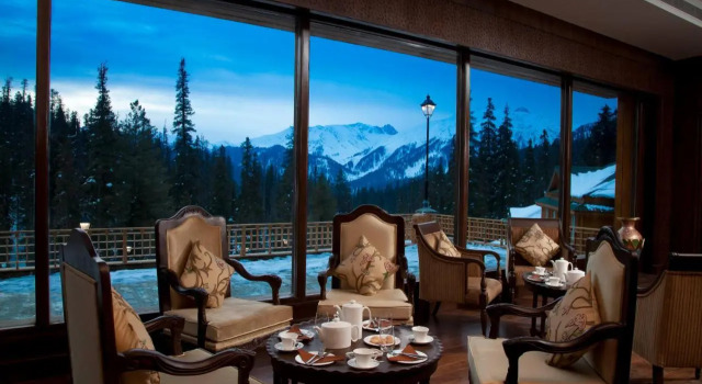 The Khyber Himalayan Resort & Spa, Забронировать Курортный отель Бизнес-отели Jammu & Kashmir Ski, 4* 5*