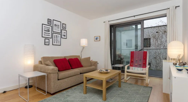 1 Bedroom Holloway Flat, Забронировать Отель Отели Англии 3 звезды, 3*