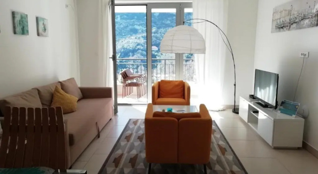 Lavender Bay Apartments D3 or D5 I by Andreas Crivellaro, Забронировать Апартаменты/квартира Стрп 