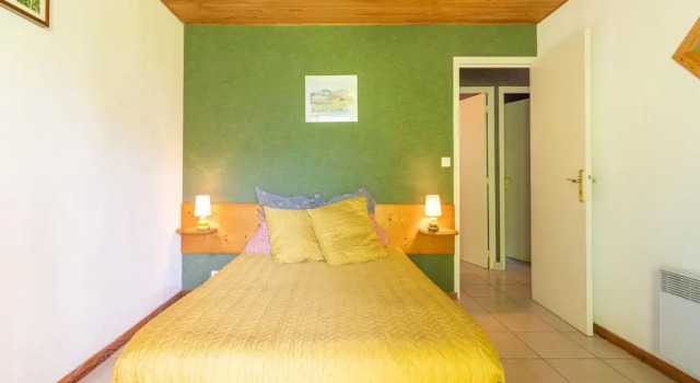 Tranquil Villa in Les Salelles
