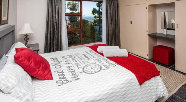 2 Bedroom Holiday Flat in Dana Bay