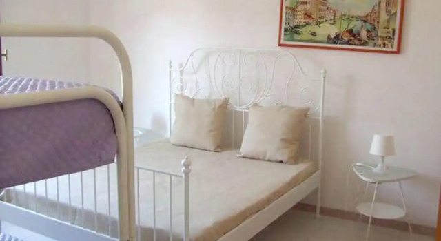 House with One Bedroom in Mazara Del Vallo, with Wonderful Sea View, Enclosed Garden And Wifi - 10 M From the Beach, Book Vacation Home Hotels in Sicily with Parking, Parking