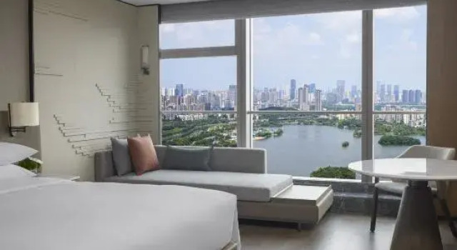 Люкс Executive Changsha Marriott Hotel West
