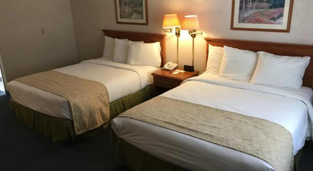 Четырёхместный люкс Garden Inn and Suites Fresno