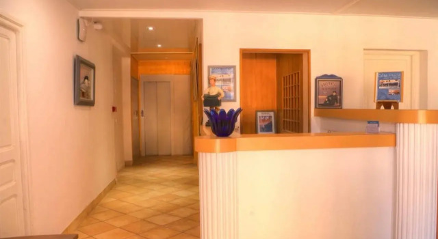 HÃÂ´tel IdÃÂ©al, Varaa Hotelli Porto 