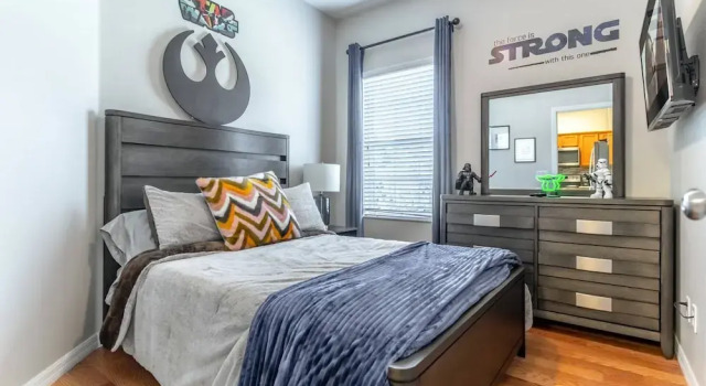 7526 Oakwater