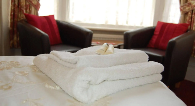 Ad Astra Guesthouse, Забронировать Отель Отели Литам-Сент-Эннс с завтраком, Завтраки