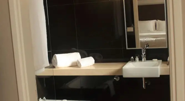 Двухместный номер Standard с красивым видом из окна AXSUR Design Hotel
