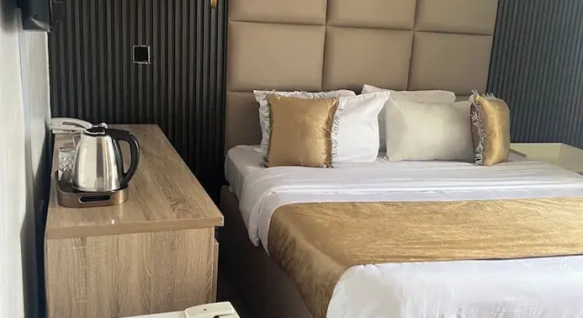Florence Hotel And Suites