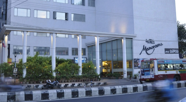Holiday Inn Express And Suites Vijayawada by IHG, Rezerwuj Hotel Hotele w Andhra Pradesh z parkingiem, Parking