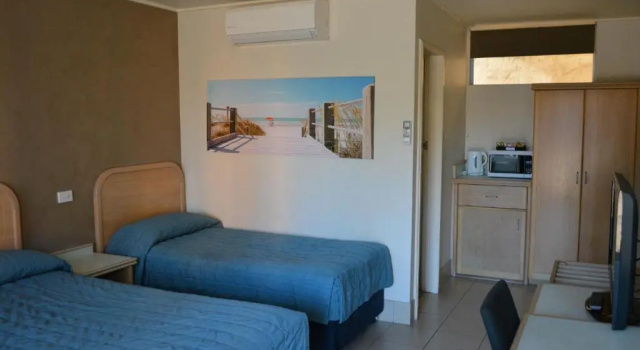 Номер Executive Chelsea Motor Inn