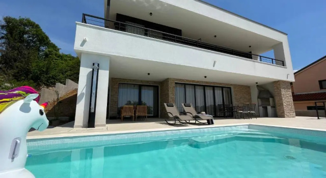 Вилла Villa Zara Bella Vista