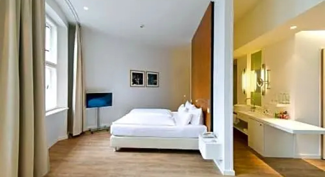 Люкс Ellington Hotel Berlin