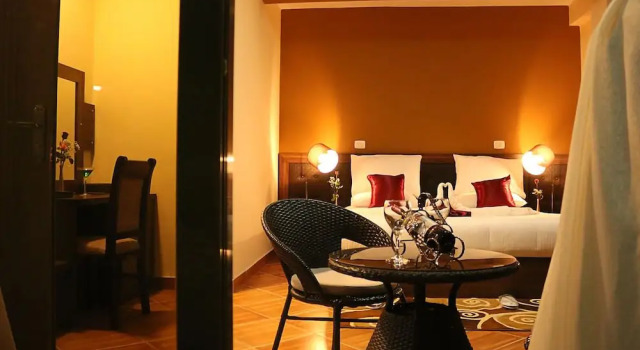 Двухместный номер Standard с балконом Heyday Hotel