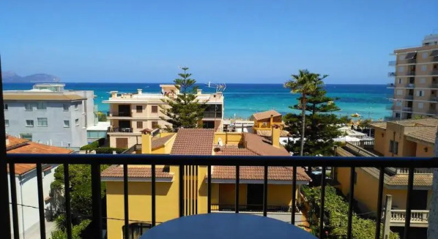 Standard Yhden hengen huone parvekkeella Hotel Villa Barbara