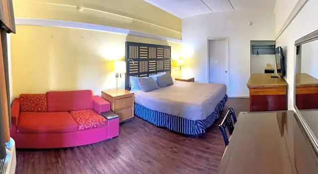 Номер Standard с балконом Hotel M Morgantown - WVU Area