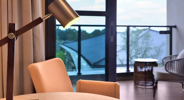 Howard Johnson Hot Springs Plaza Yinghuashan, Prenota Hotel Yinghua Deyang