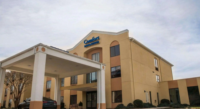 Comfort Inn & Suites Morganton South, Book Hotel Morganton North Carolina