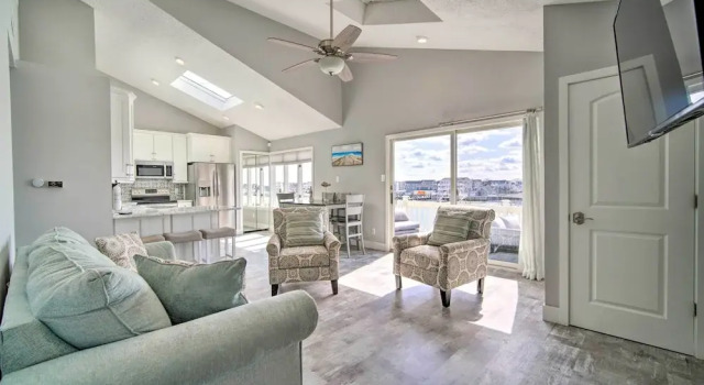 Апартаменты с 2 комнатами Condo w/ Bay Views ~ 5 Mi to Atlantic City!