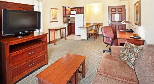 Люкс с 2 комнатами Staybridge Suites-Knoxville Oak Ridge by IHG