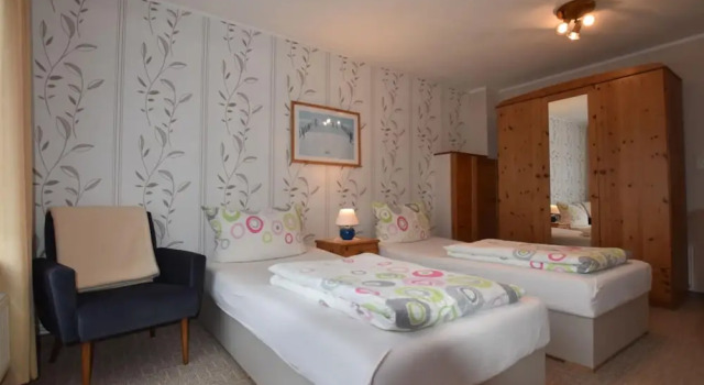 Schtsne Wohnung in Krtspelin in der Nhhe von Meer