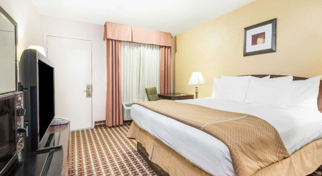 Двухместный номер Standard Days Inn Ottawa