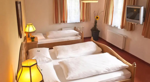 Трёхместный номер Standard Hotel Kohlpeter