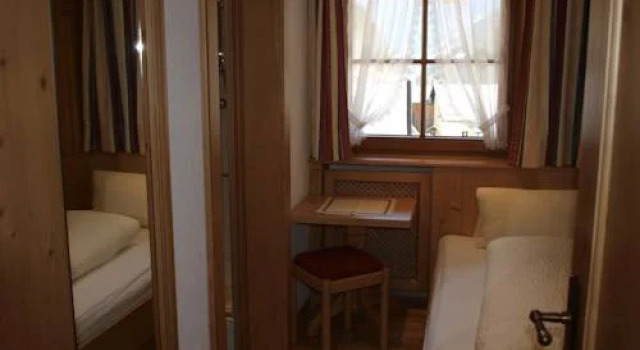 Nebanauer, Prenota Hotel Hotel a Tirolo con parcheggio, Parcheggio