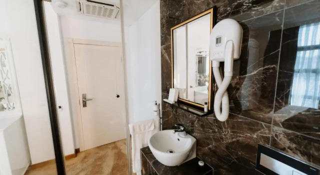 Номер Standard Golden Hotel