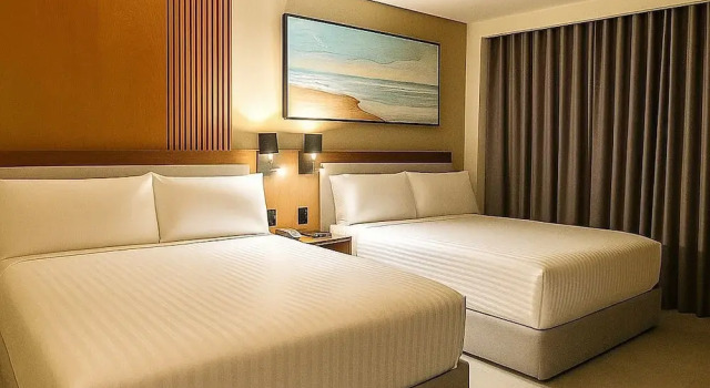 Четырёхместный номер Standard с балконом Hacienda Mazatlán sea view