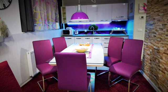 Apartmani Peyton, Book Hotel Hoteller og overnatningssteder i Slavonia, Hotel