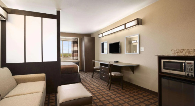 Двухместный Studio Suite Microtel Inn & Suites by Wyndham Cotulla