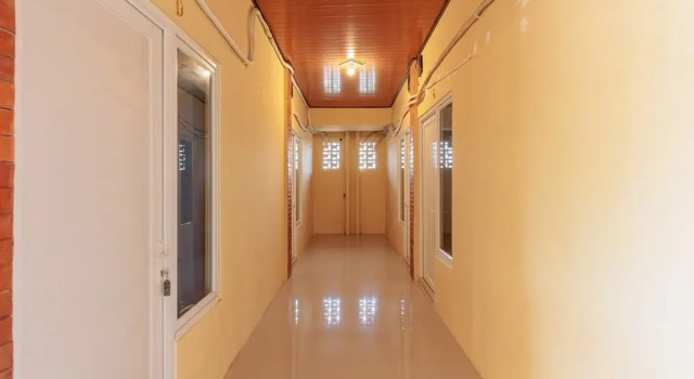 RedDoorz near Waterworld Lampung, Réserver Hôtel Kedaton Sumatra