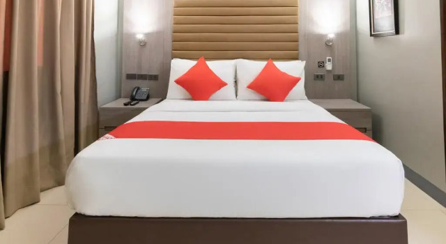 Номер Deluxe Solace Hotel