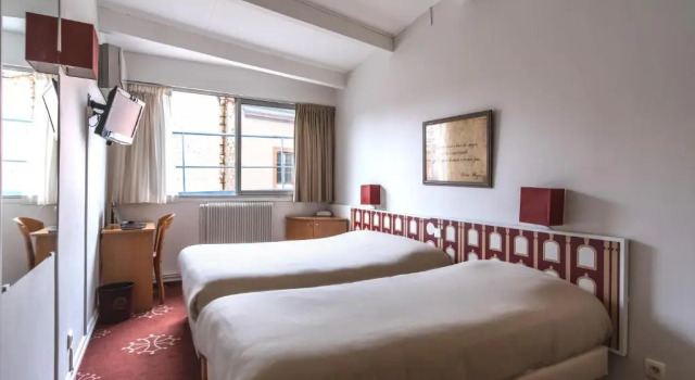 Трёхместный номер Standard Hôtel Le Moderne