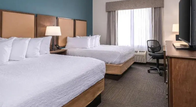 Четырёхместный номер Standard Best Western Plus Frontier Inn