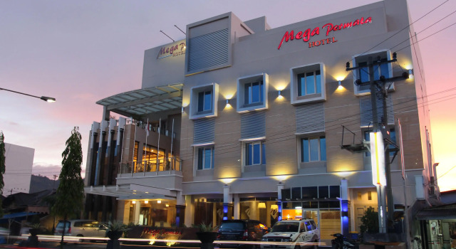 Mega Permata Hotel, Rezerwuj Hotel Padang Sidempuan Sumatra