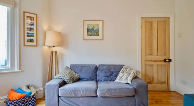 Charming Victorian 3 Bedroom House With Large Garden, Забронировать Отель Отели Англии 3 звезды, 3*
