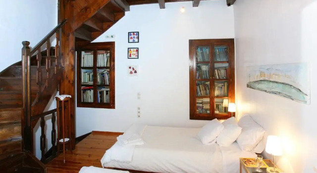Апартаменты Myron House