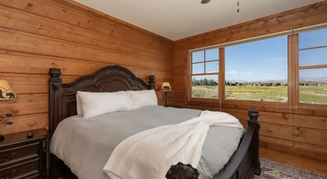 19th Hole 3 Bedroom Cabin