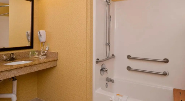 Номер Standard Holiday Inn Poplar Bluff by IHG