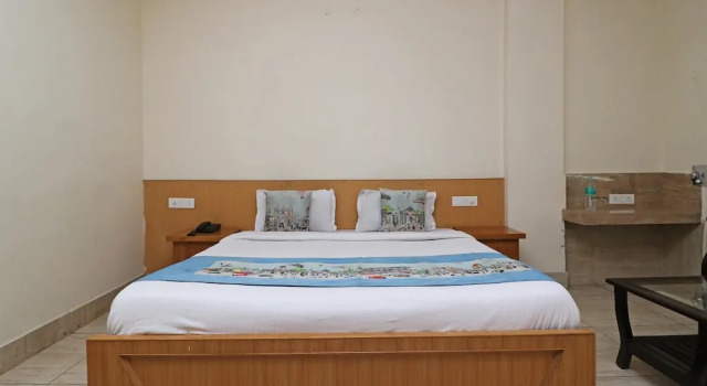 OYO 4798 Hotel Periwal Premium, Rezervovat Hotel Rāiwāla Uttarakhand