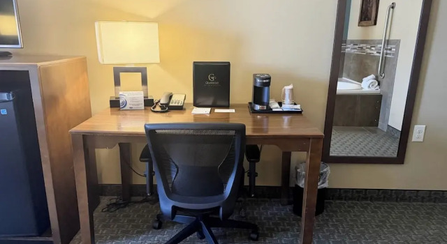 Номер Standard GrandStay Hotel & Suites Delano, MN