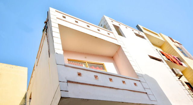 OYO 40306 White House, Book Hotel Jalandhar Punjab