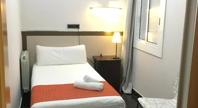 Одноместный номер Standard Hostal Levante Barcelona