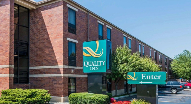 Quality Inn Auburn Hills - Detroit North, Забронировать Отель Отели Оберн-Хиллс с завтраком, Завтраки