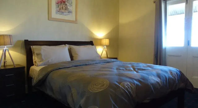 The Blyth Hotel, Book Hotel  