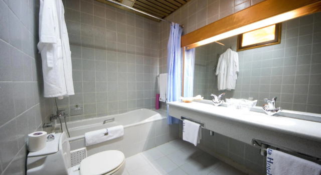 Suite con vista sul lago Volta Hotel Akosombo